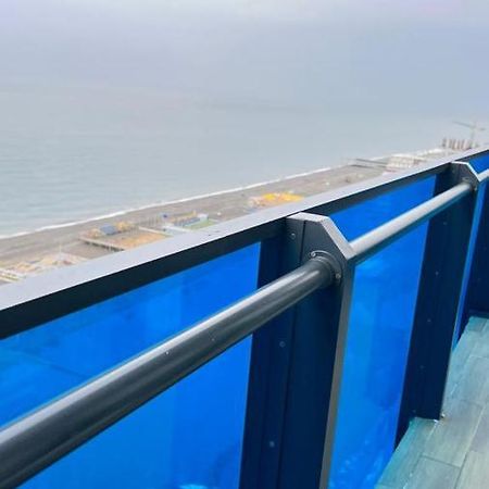 Апартаменты 777 Orbi Батуми Экстерьер фото